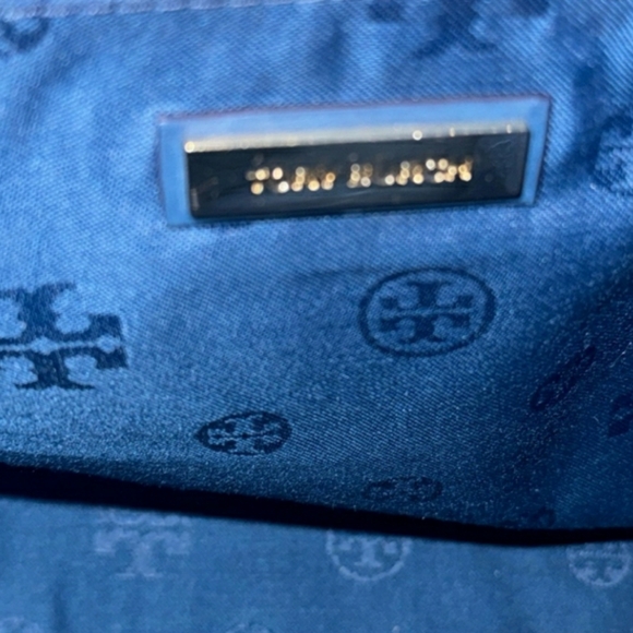 Tory Burch Thea Woven Shoulder Bag - Picture 9 of 14